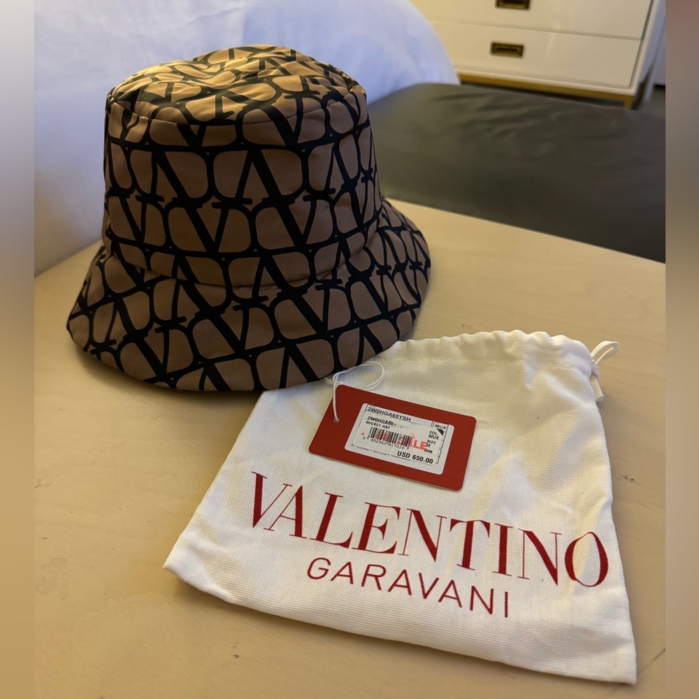 Valentino Garavani Tan and Black Patterned Hat